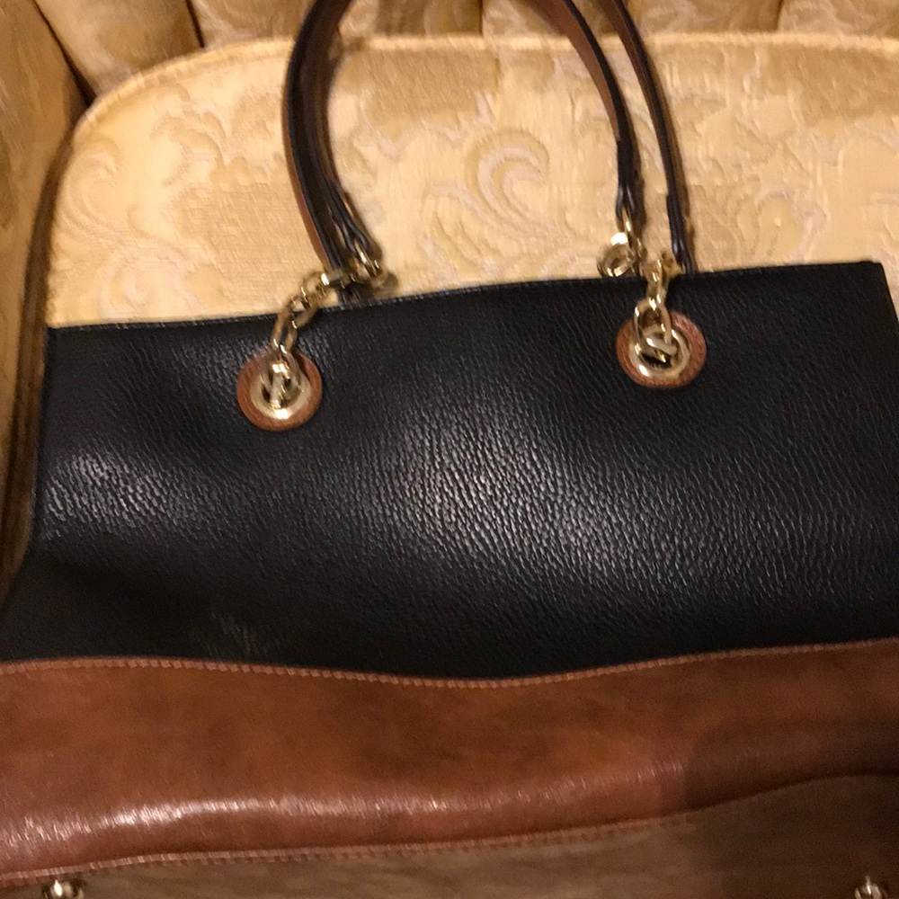 Anne Klein handbag - Picture 6 of 11